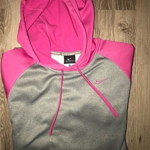 Nike ✔️ Thermal Fit Hoodie size XS